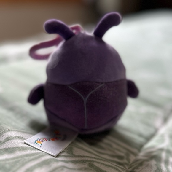Squishmallow keychain purple bug - Picture 2 of 3